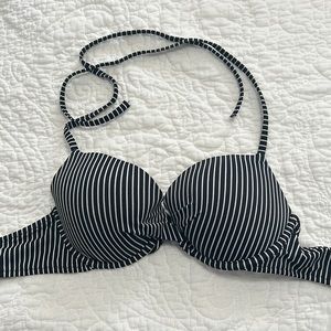 34C top medium bottom